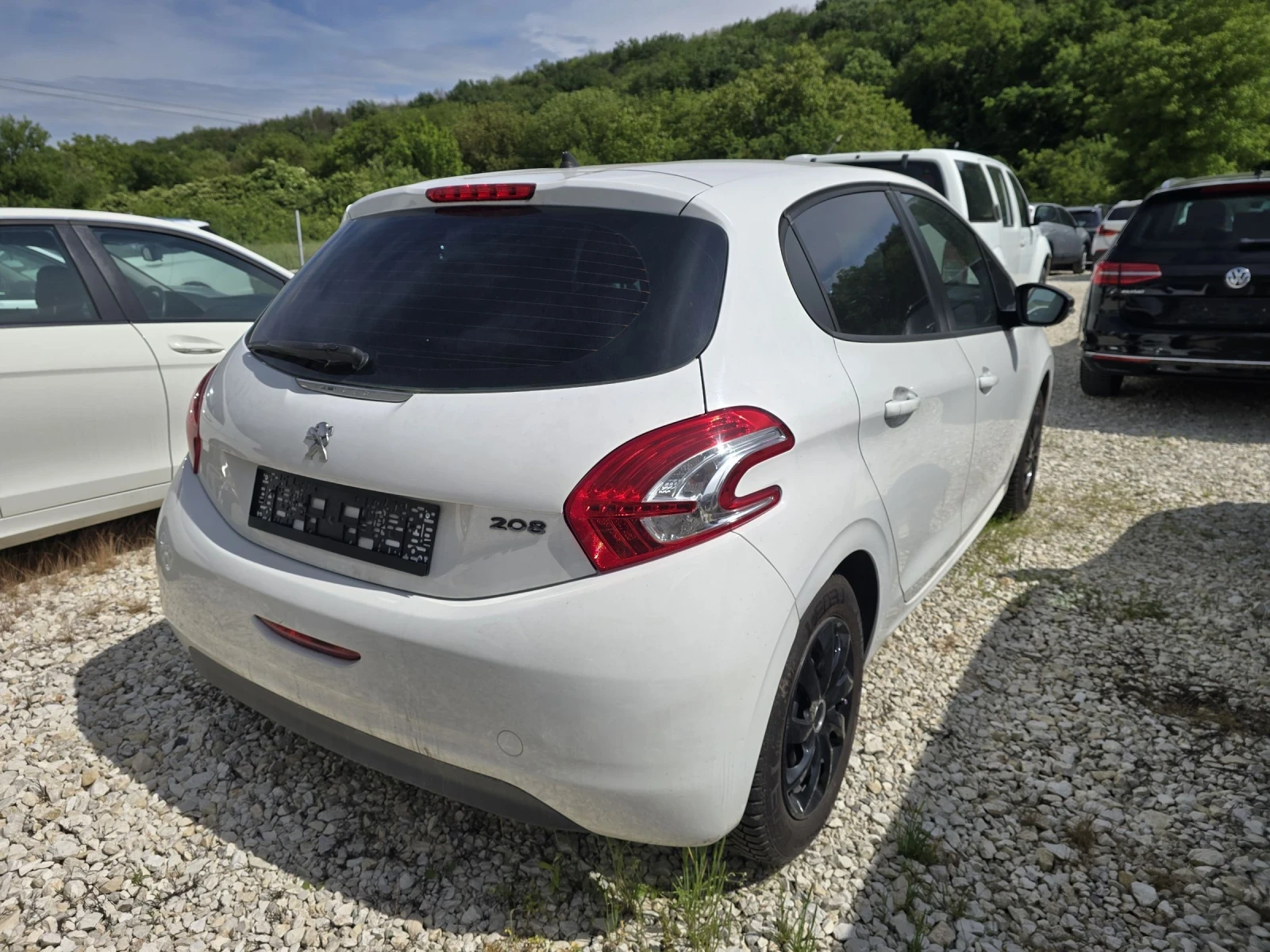 Peugeot 208 1.0i 68к.с ПРОБЛЕМ В МОТОРА, снимка 4 - Автомобили и джипове - 54608776