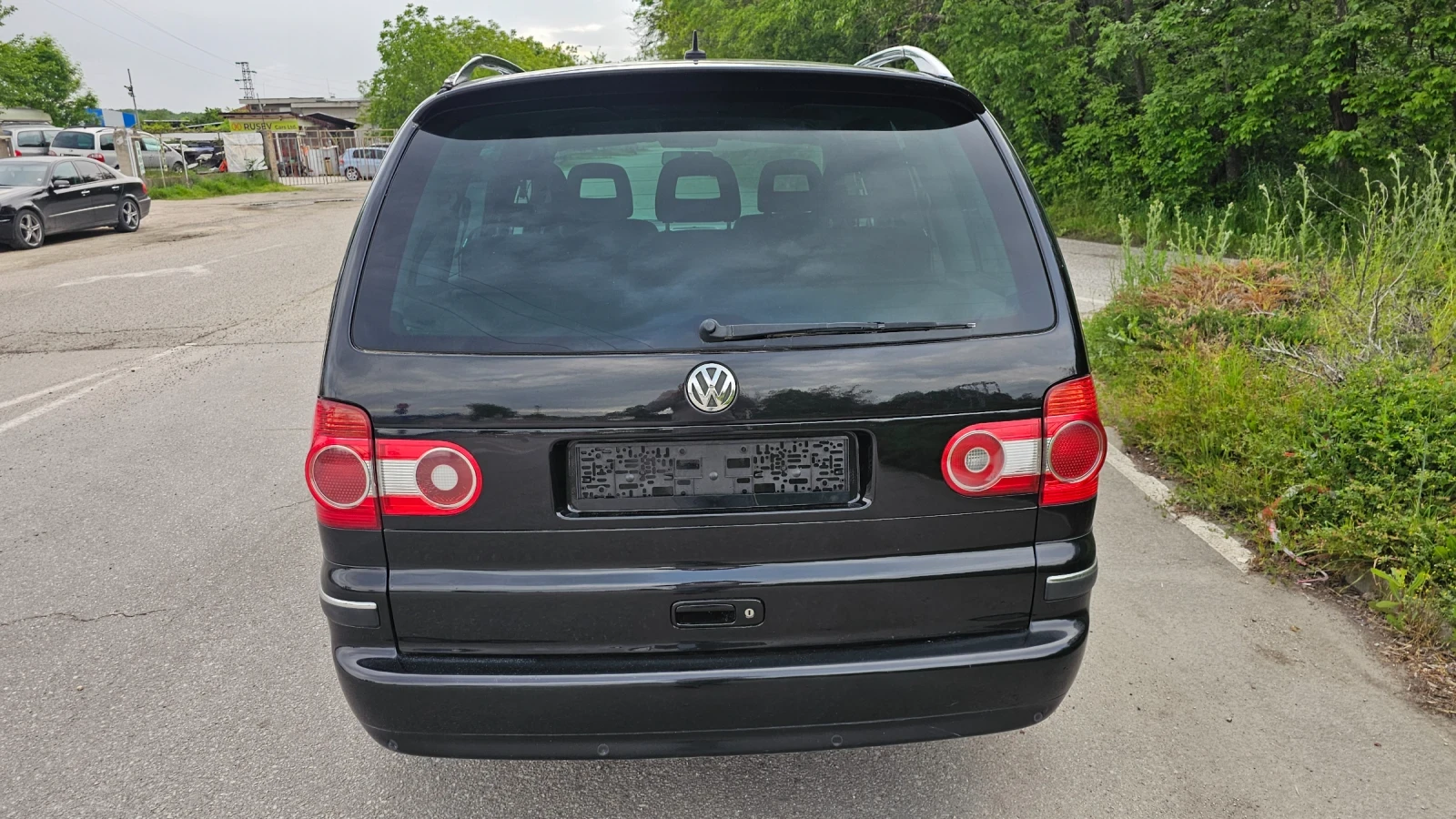 VW Sharan 1, 9Tdi-131к.с Business, снимка 8 - Автомобили и джипове - 54681502