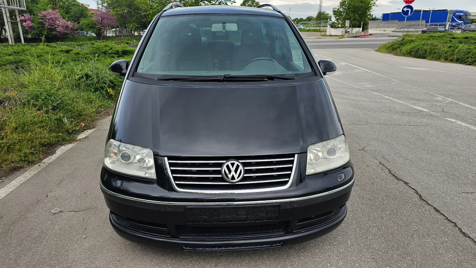 VW Sharan 1, 9Tdi-131к.с Business, снимка 3 - Автомобили и джипове - 54681502