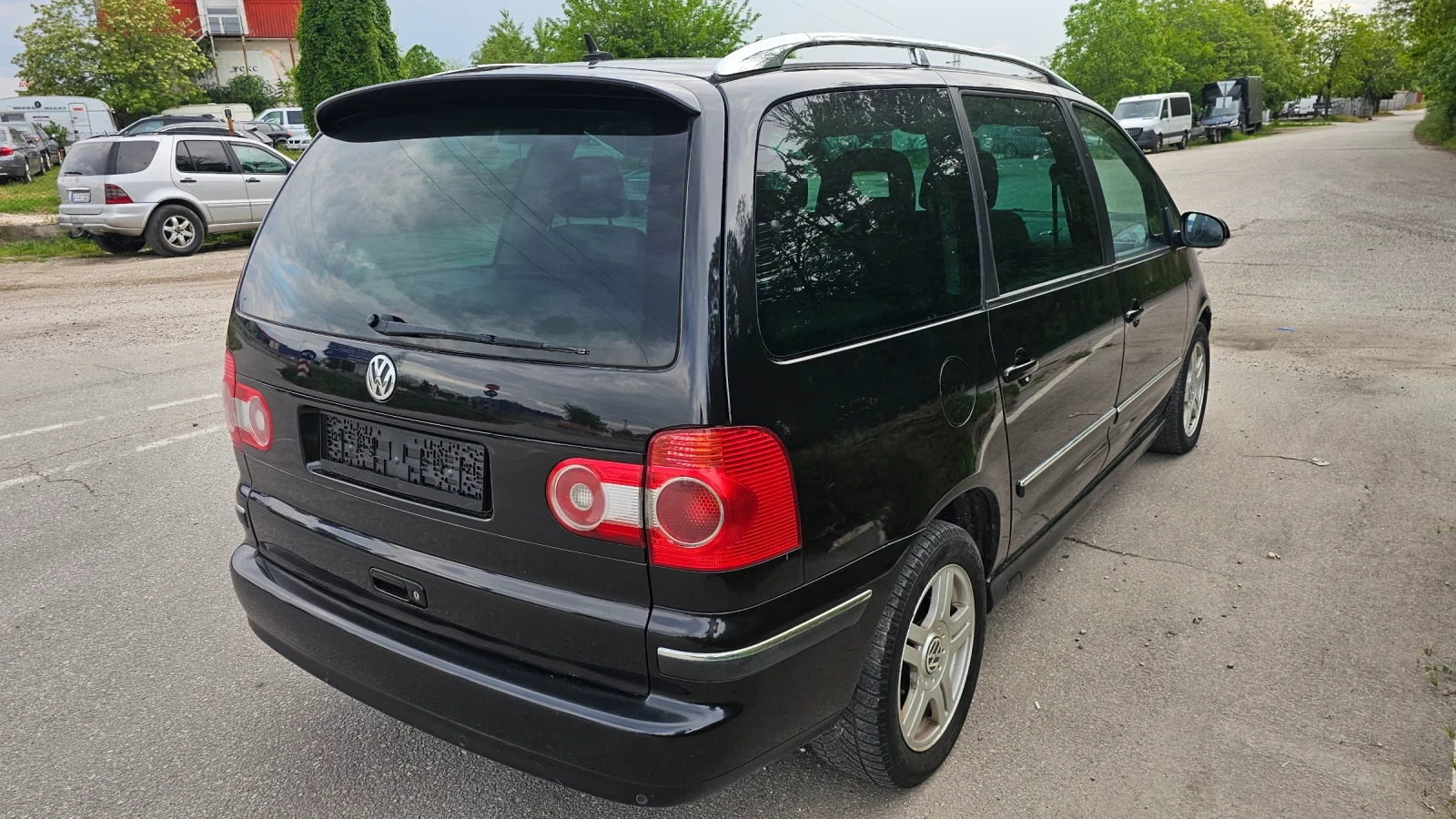 VW Sharan 1, 9Tdi-131к.с Business, снимка 6 - Автомобили и джипове - 54681502