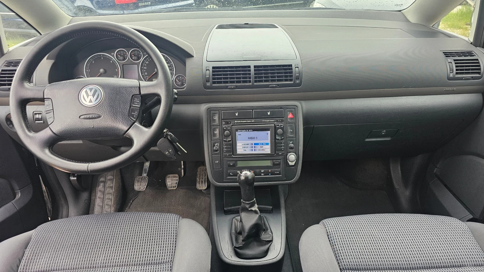VW Sharan 1, 9Tdi-131к.с Business, снимка 5 - Автомобили и джипове - 54681502