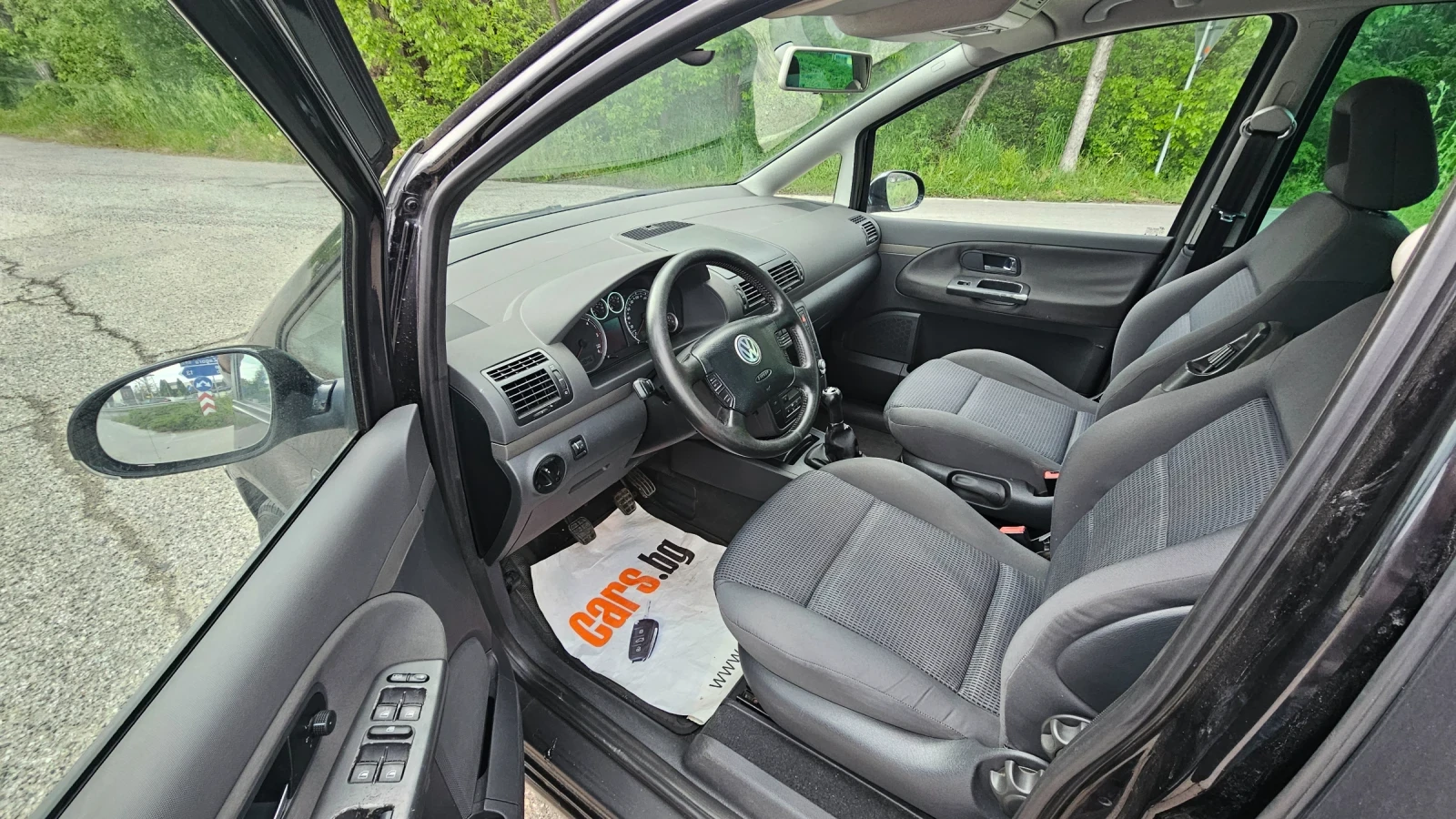 VW Sharan 1, 9Tdi-131к.с Business, снимка 10 - Автомобили и джипове - 54681502