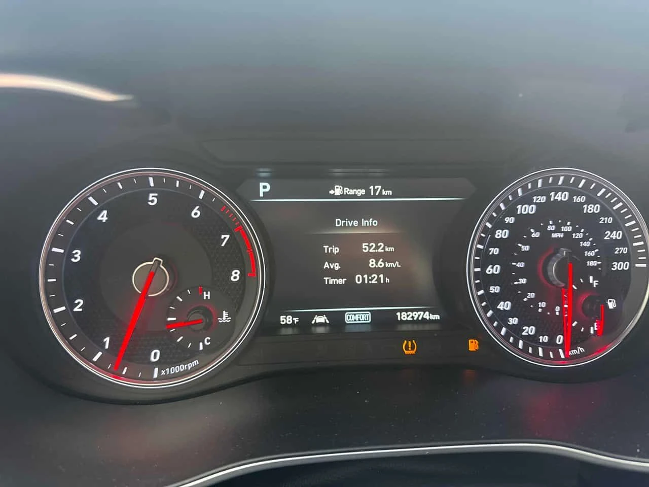 Genesis G70 * 3.3T Sport * 360 * ДИСТРОНИК * ОБДУХВАНЕ, снимка 8 - Автомобили и джипове - 54720242