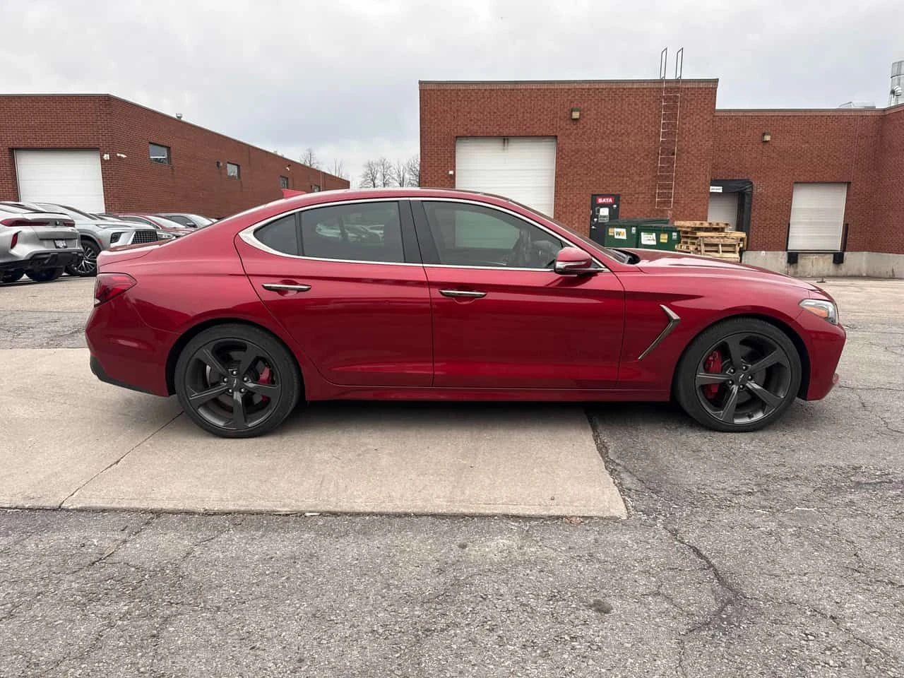 Genesis G70 * 3.3T Sport * 360 * ДИСТРОНИК * ОБДУХВАНЕ, снимка 3 - Автомобили и джипове - 54720242
