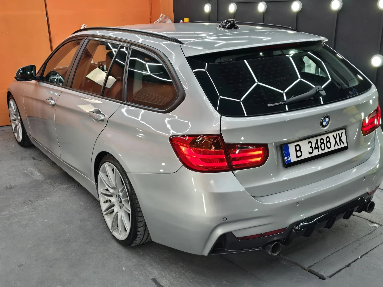BMW 320 BMW/F31/320D/M-Paket/184HP, снимка 2 - Автомобили и джипове - 55685246