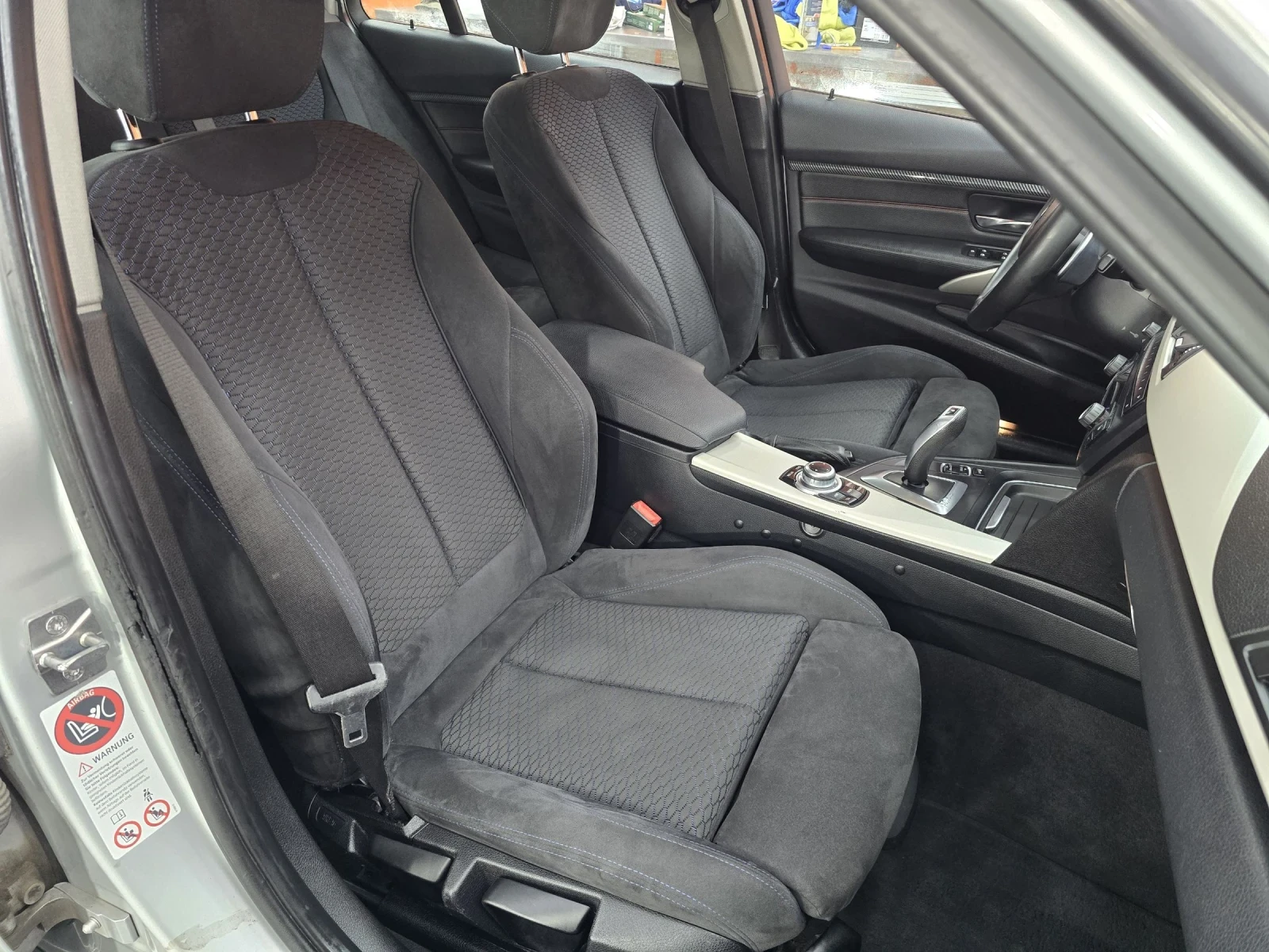 BMW 320 BMW/F31/320D/M-Paket/184HP, снимка 15 - Автомобили и джипове - 54726233