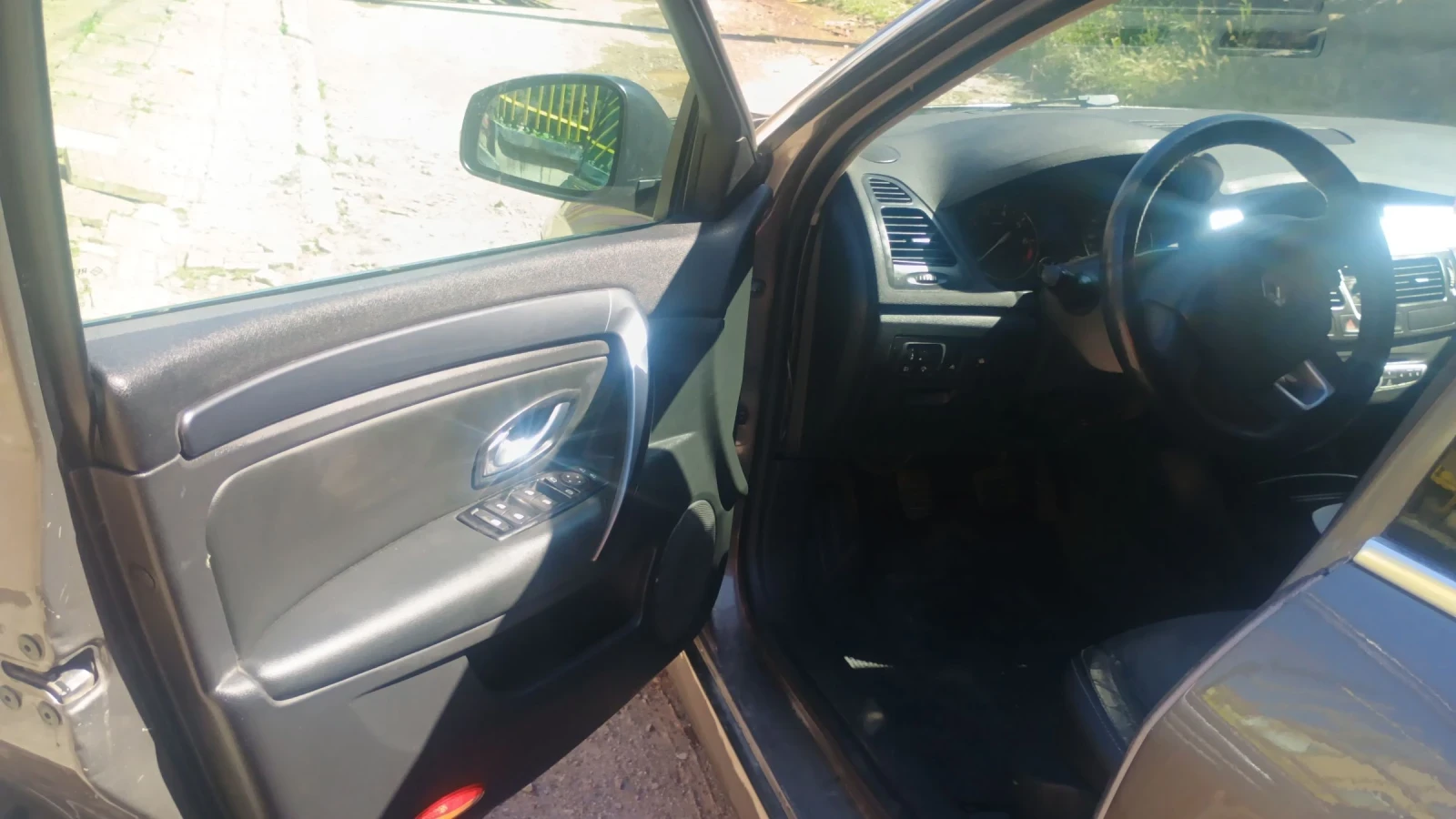 Renault Laguna 1.6 16v LPG, снимка 10 - Автомобили и джипове - 55081484