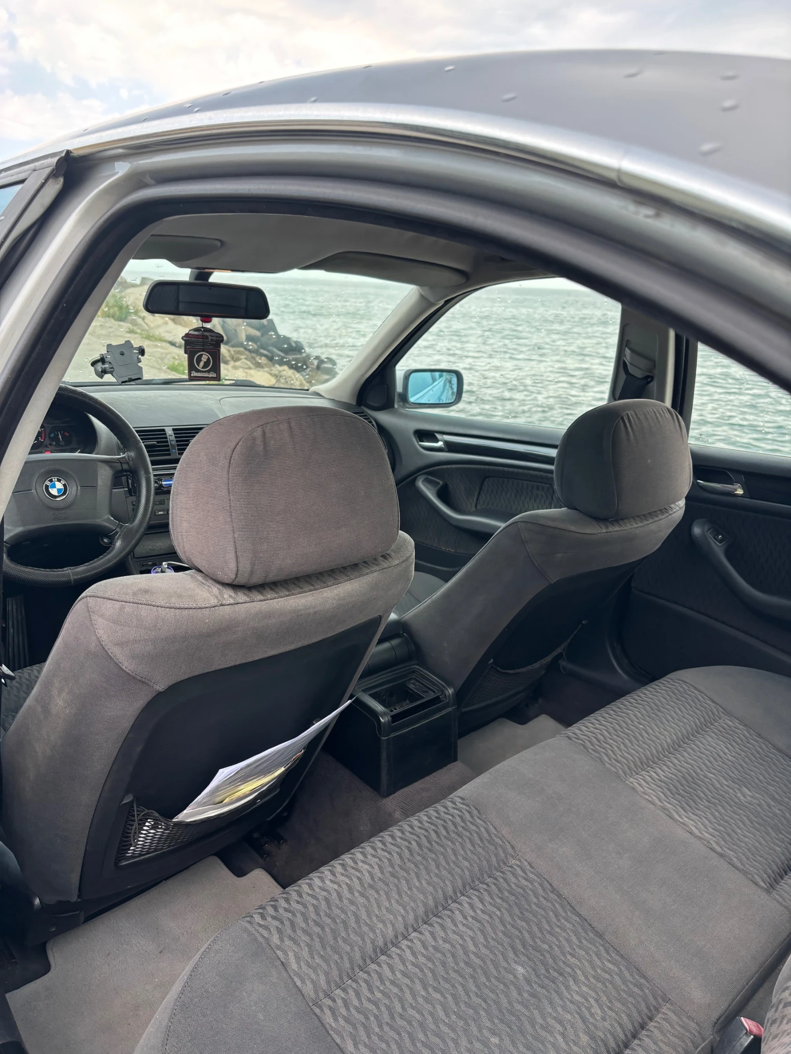 BMW 320 Газ/Бензин, снимка 8 - Автомобили и джипове - 55143718