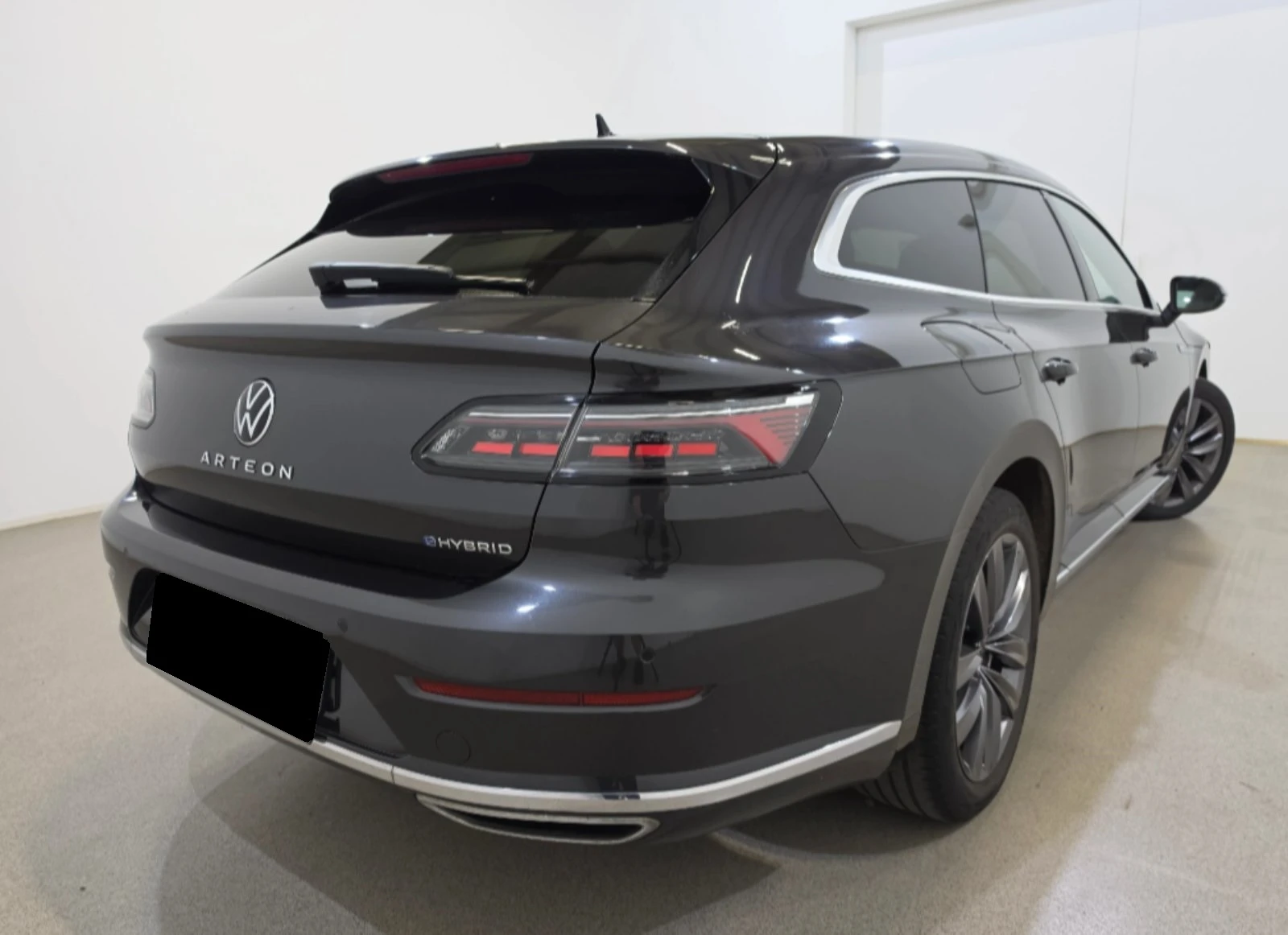 VW Arteon PlugIn Hybrid 218кс.* Дистроник* DCC* Matrix* Memo, снимка 5 - Автомобили и джипове - 55628696