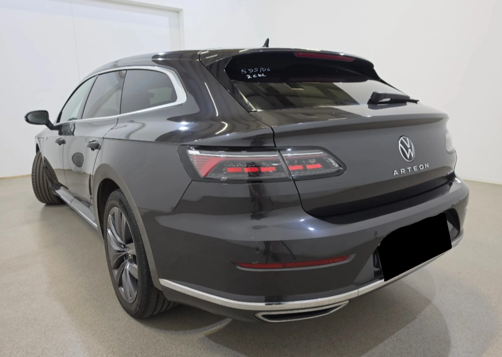VW Arteon PlugIn Hybrid 218кс.* Дистроник* DCC* Matrix* Memo, снимка 4 - Автомобили и джипове - 55628696