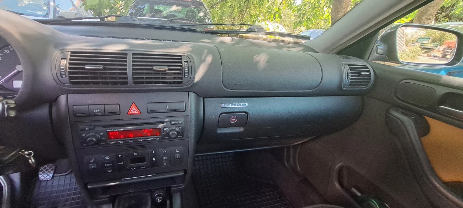 Audi A3 1.8T quattro 180ks, снимка 11 - Автомобили и джипове - 55673474