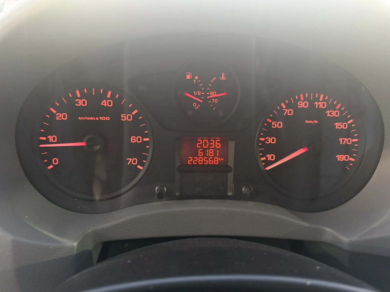 Fiat Scudo 2.0 HDI MAXI реални км, снимка 6 - Автомобили и джипове - 55683452