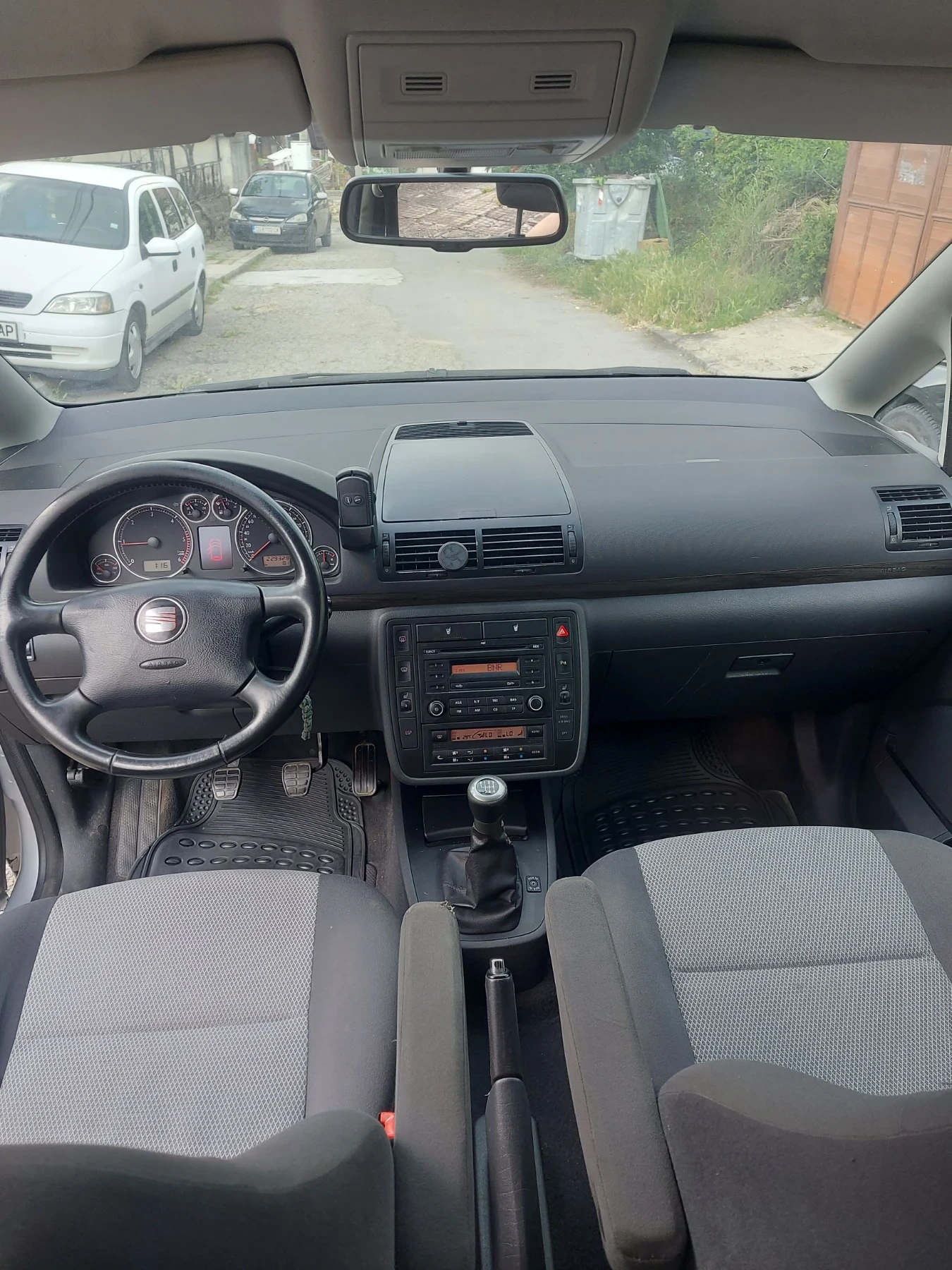 Seat Alhambra 2.0tdi/8v, снимка 7 - Автомобили и джипове - 55748099