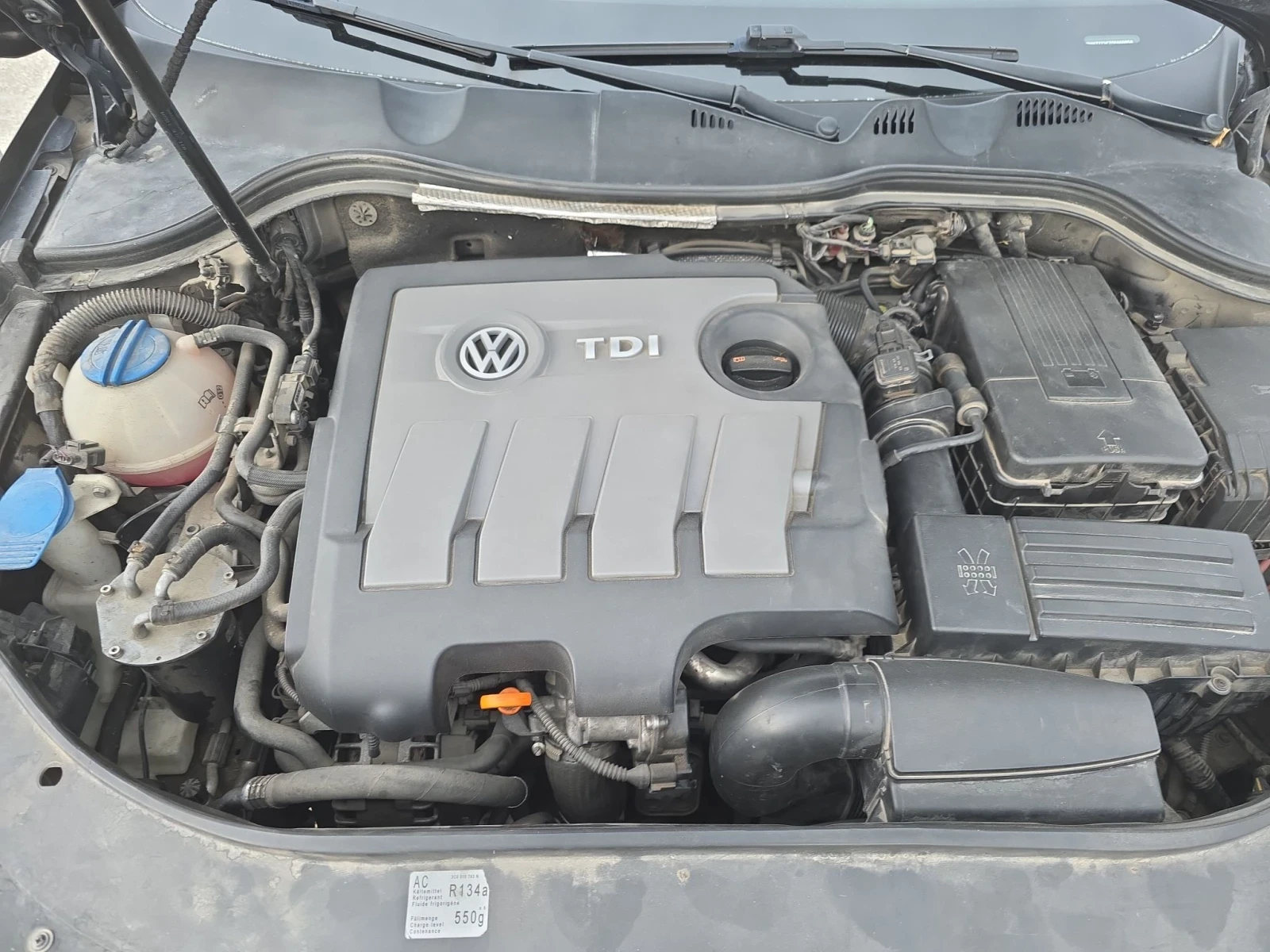 VW Passat Blue-Motion, снимка 17 - Автомобили и джипове - 55790092