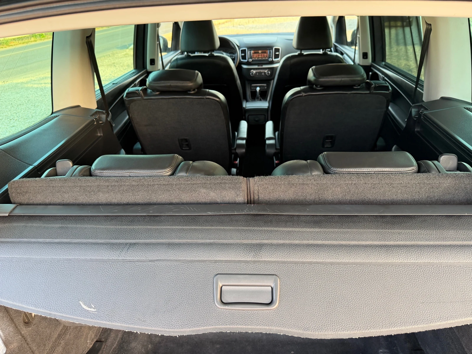 VW Sharan 2.0TDi/140p.s-Business/HighLine-DSG-FULL/6местен!!, снимка 15 - Автомобили и джипове - 55891435