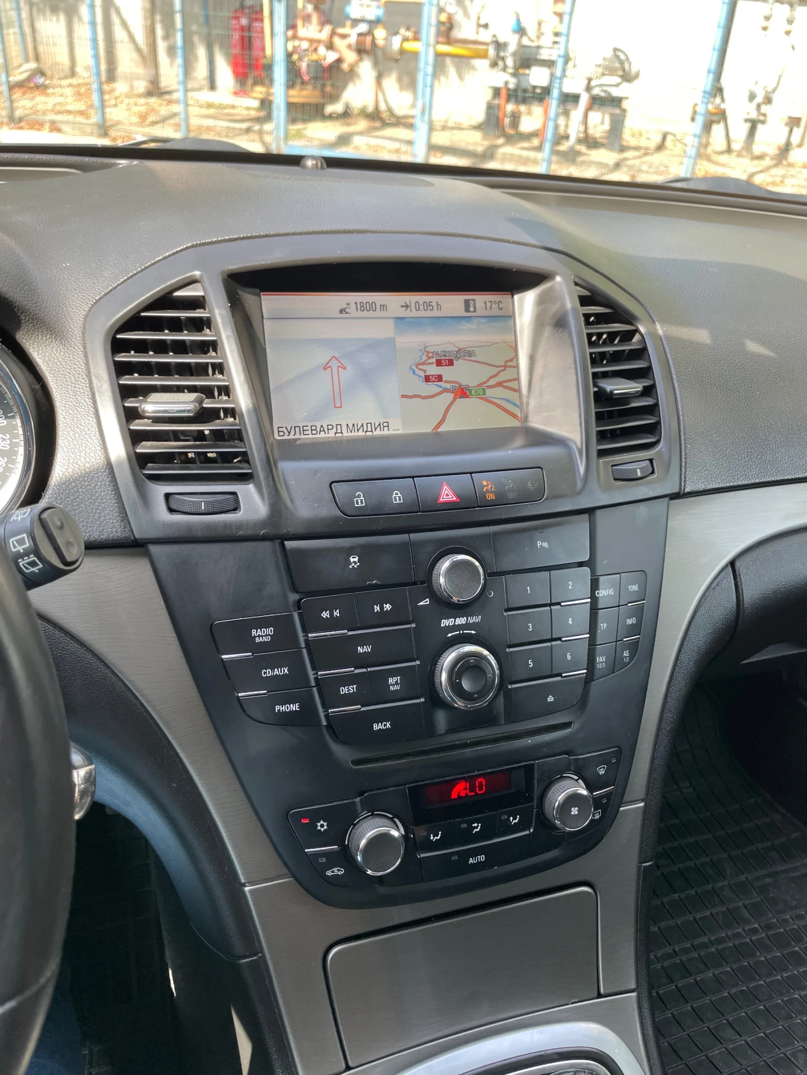Opel Insignia Sports tourer, снимка 5 - Автомобили и джипове - 56096768