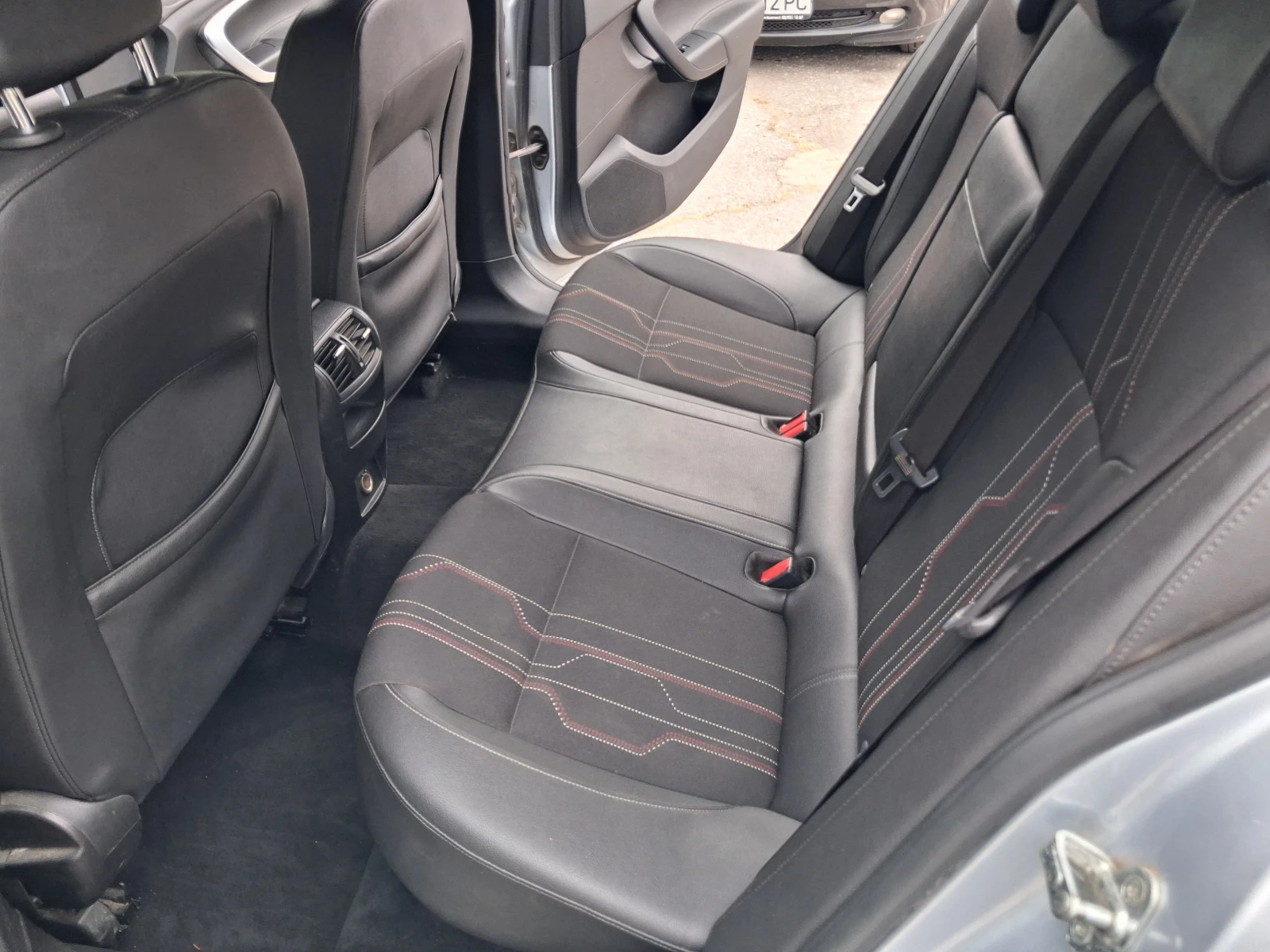 Opel Insignia 2.0CDTI* * ХОЛАНДИЯ, снимка 11 - Автомобили и джипове - 56172344