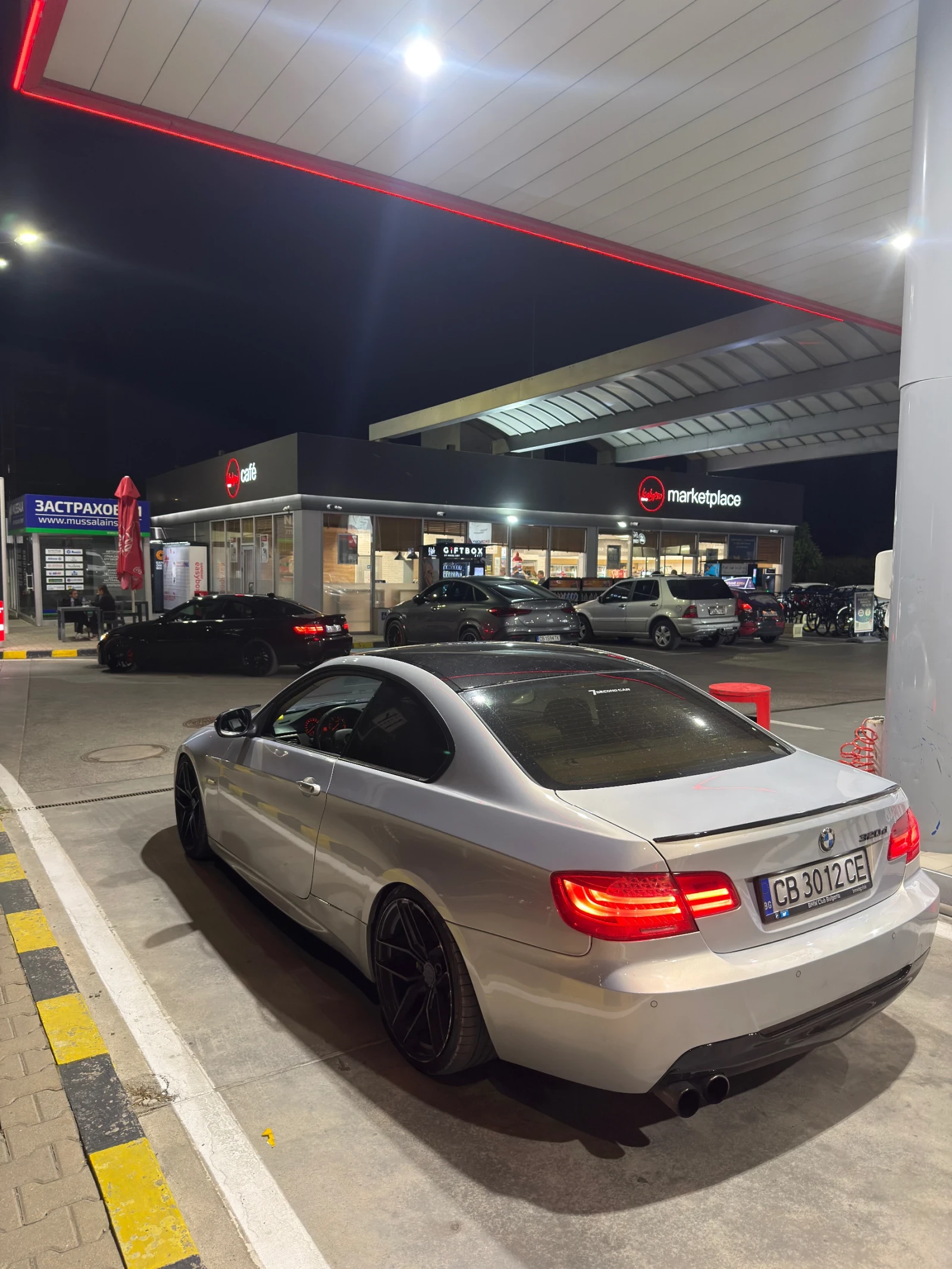 BMW 320, снимка 7 - Автомобили и джипове - 56226895