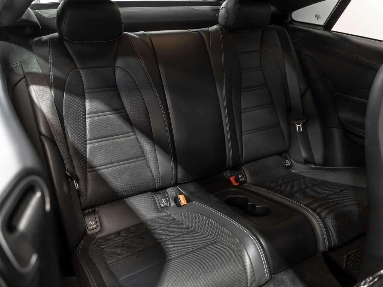 Mercedes-Benz E 53 AMG Night Package | FULL | CARFAX, снимка 3 - Автомобили и джипове - 56275395
