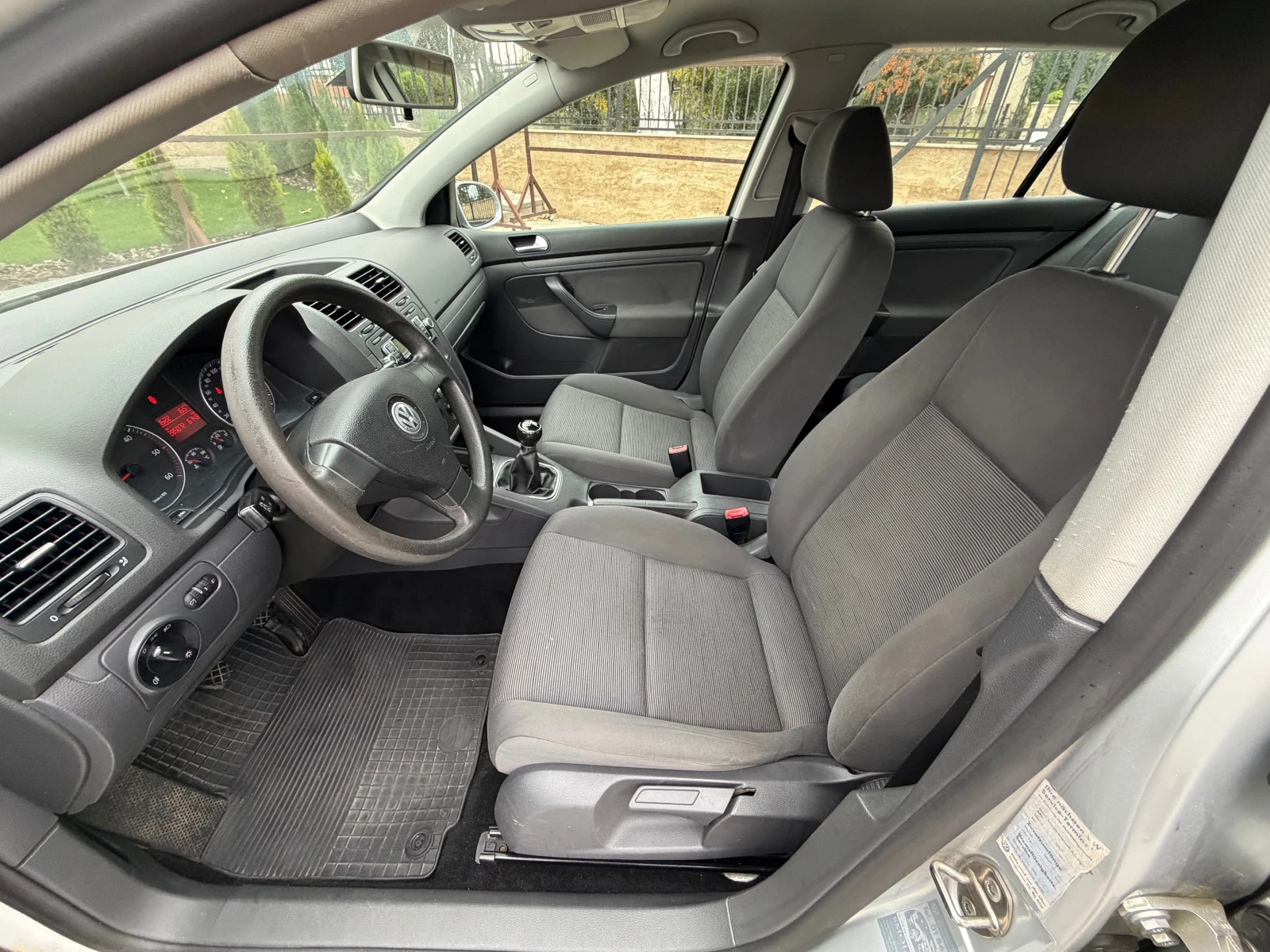 VW Golf 1.9TDI, снимка 11 - Автомобили и джипове - 56466935