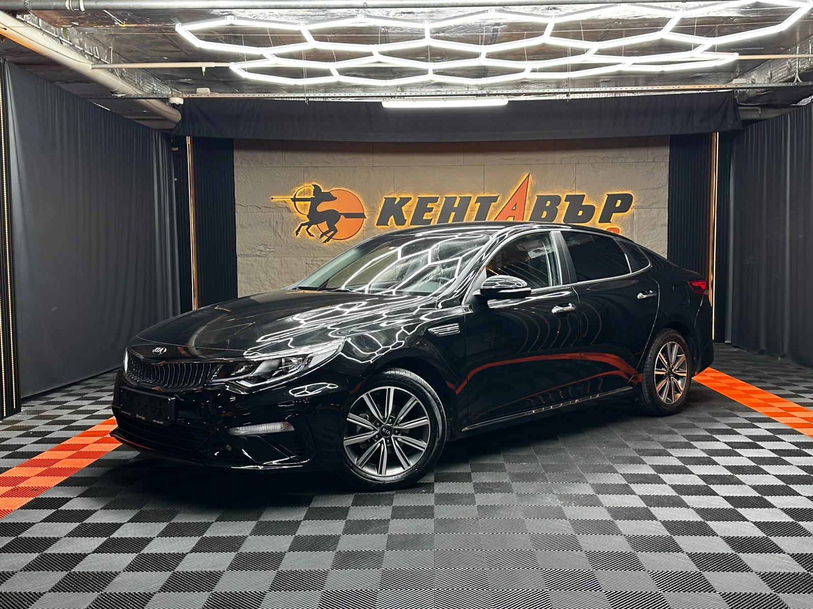 Kia K5 2.0 Бензин/45000км/От КОРЕЯ/Перфектна