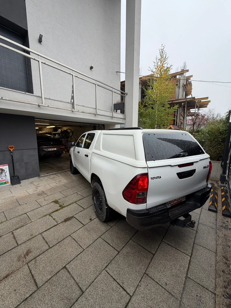 Toyota Hilux, снимка 3 - Автомобили и джипове - 52663633
