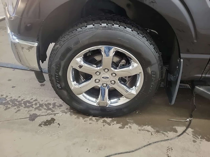 Ford F150 * XL * 4WD * SuperCrew 5.5ft * CARFAX , снимка 17 - Автомобили и джипове - 53523617