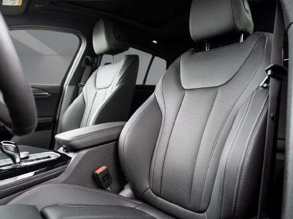 BMW X4 30d xDrive = M-Sport = Гаранция, снимка 8 - Автомобили и джипове - 55431040
