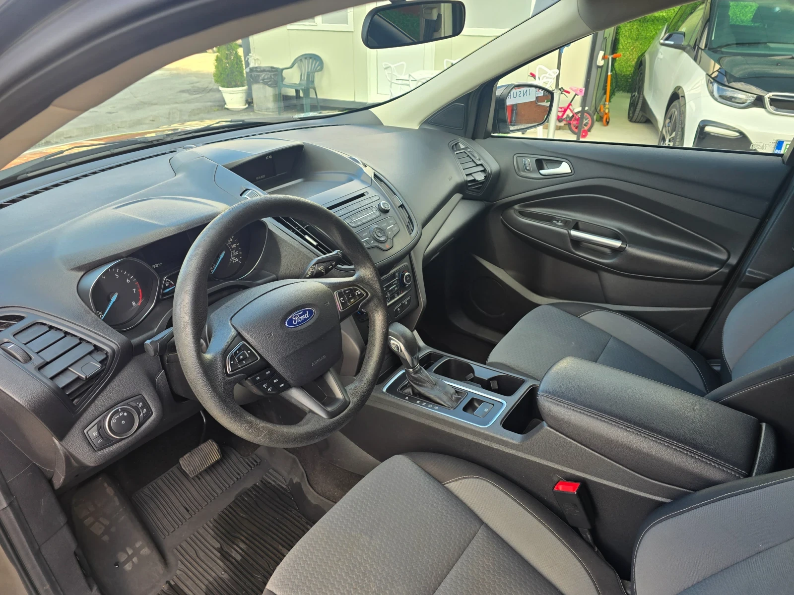 Ford Kuga АВТОМАТ БЕНЗИН 4Х4 ЕСКЕЙП - изображение 9