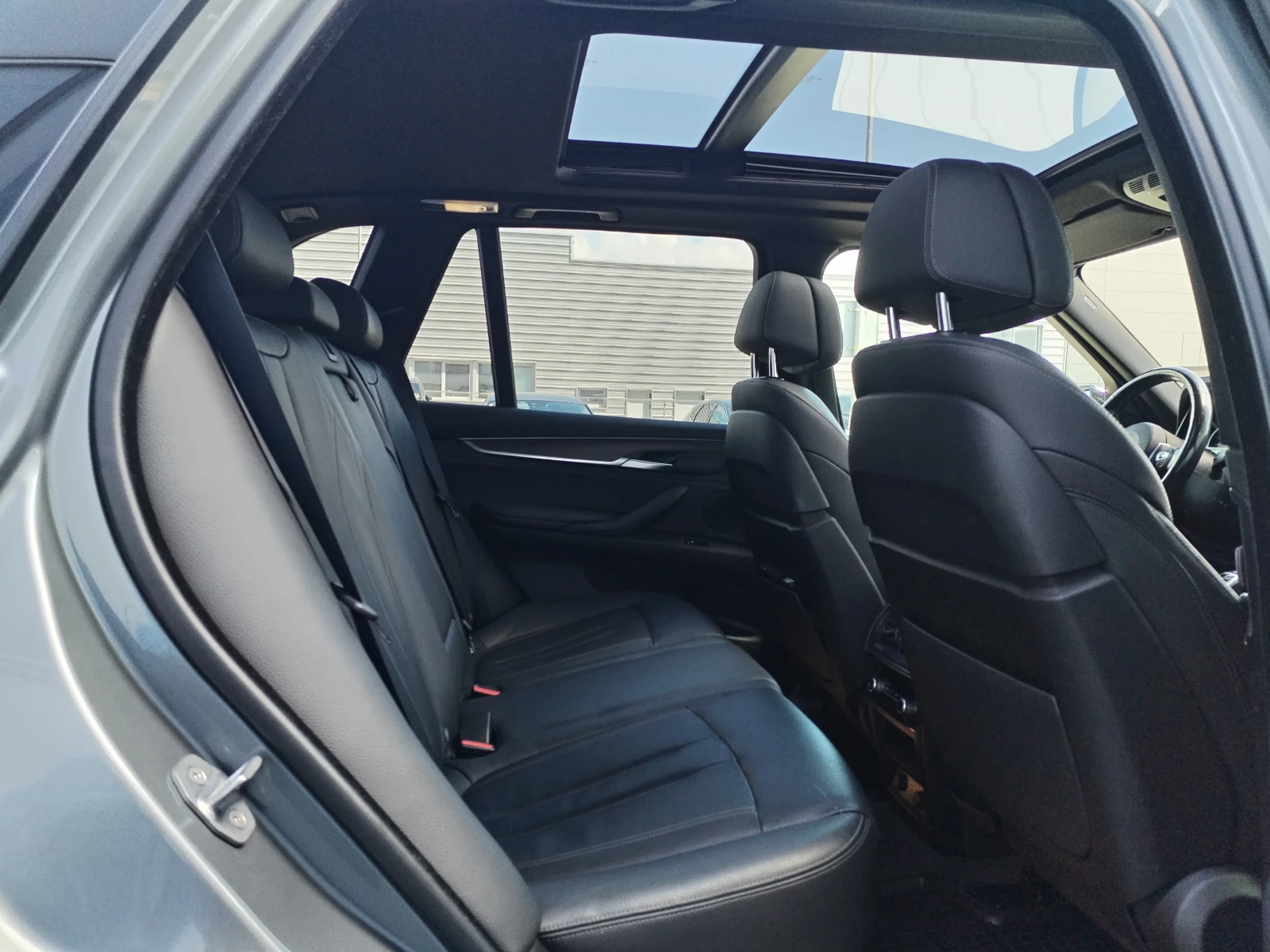 BMW X5 4.0D - изображение 10