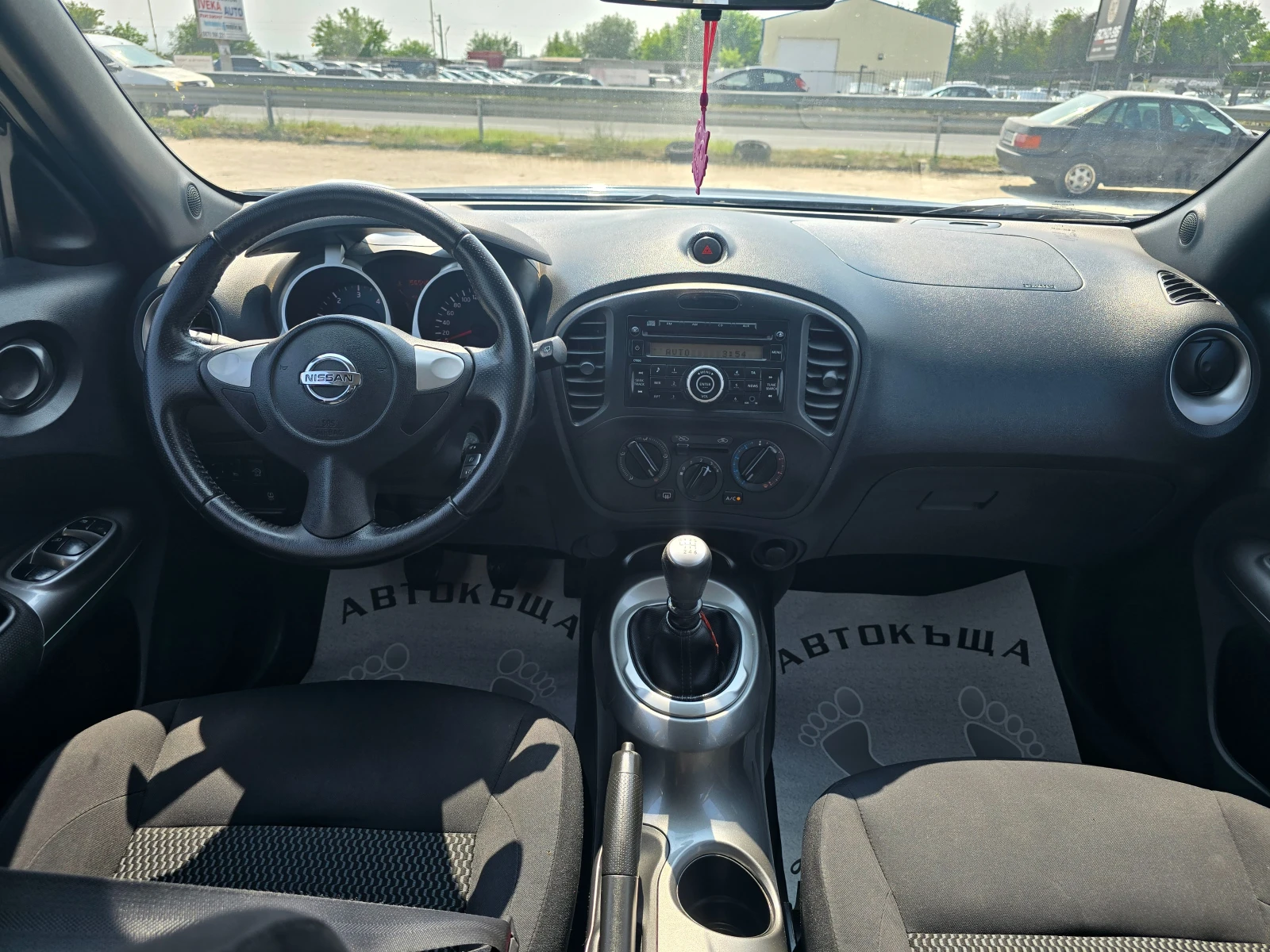 Nissan Juke 154хлд.км-РЕАЛНИ, СЕРВИЗНИ ДОКУМЕНТИ, FACE LIFT - изображение 10