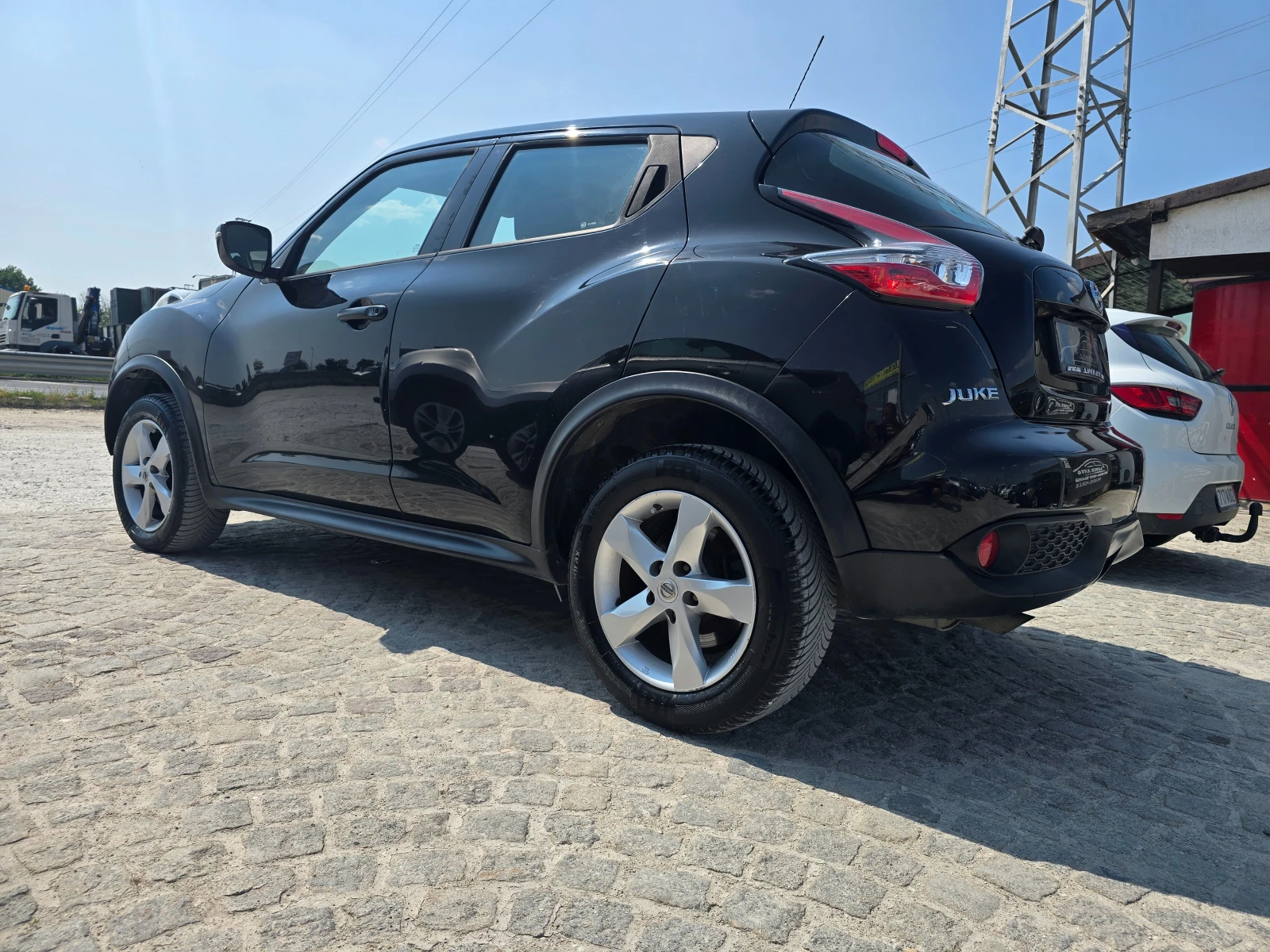 Nissan Juke 154хлд.км-РЕАЛНИ, СЕРВИЗНИ ДОКУМЕНТИ, FACE LIFT - изображение 4