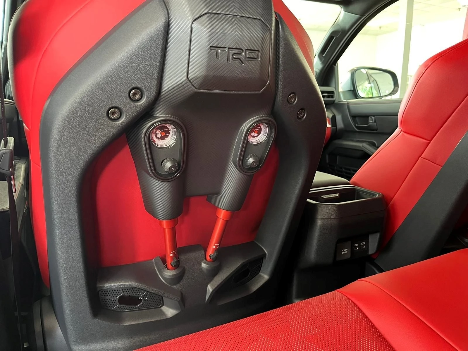 Toyota Tacoma Hybrid, AWD, TRD PRO | Mobile.bg � ����������� 14