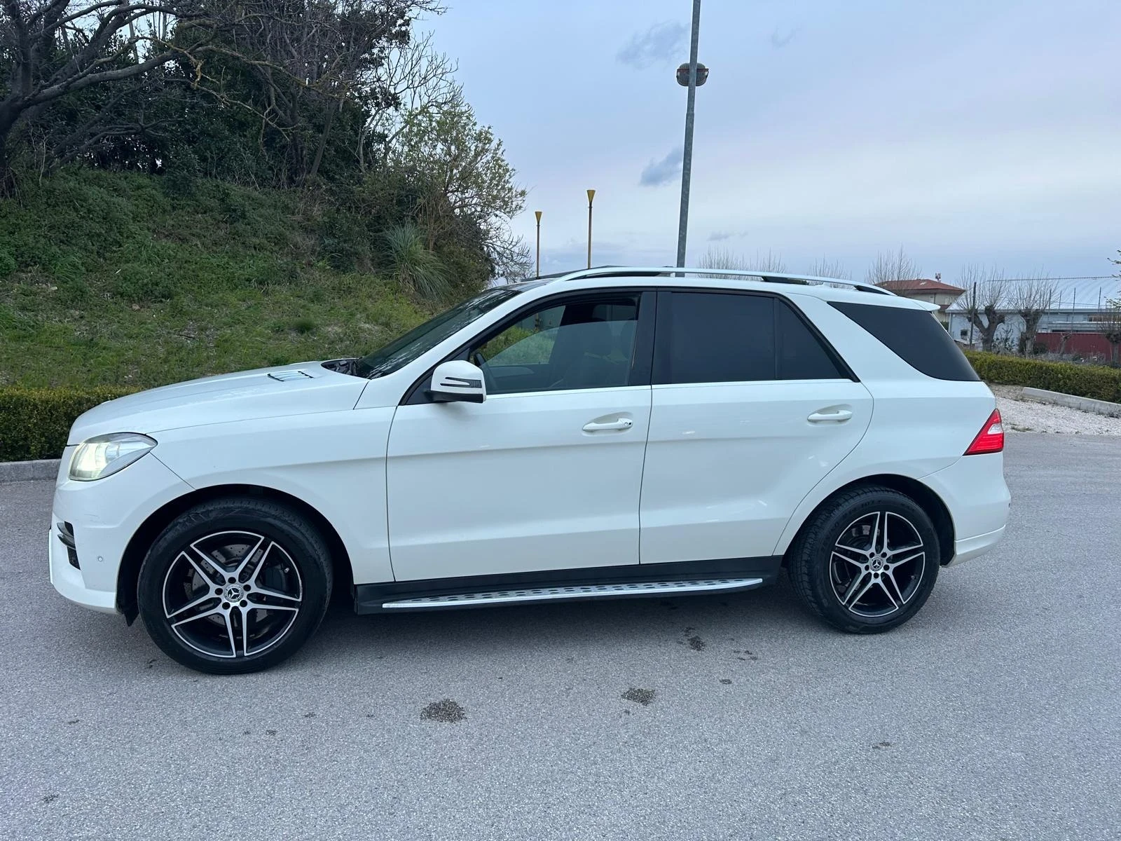 Mercedes-Benz ML 350 ML350дизел -258кс-2015год -4Matik, снимка 5 - Автомобили и джипове - 54091780