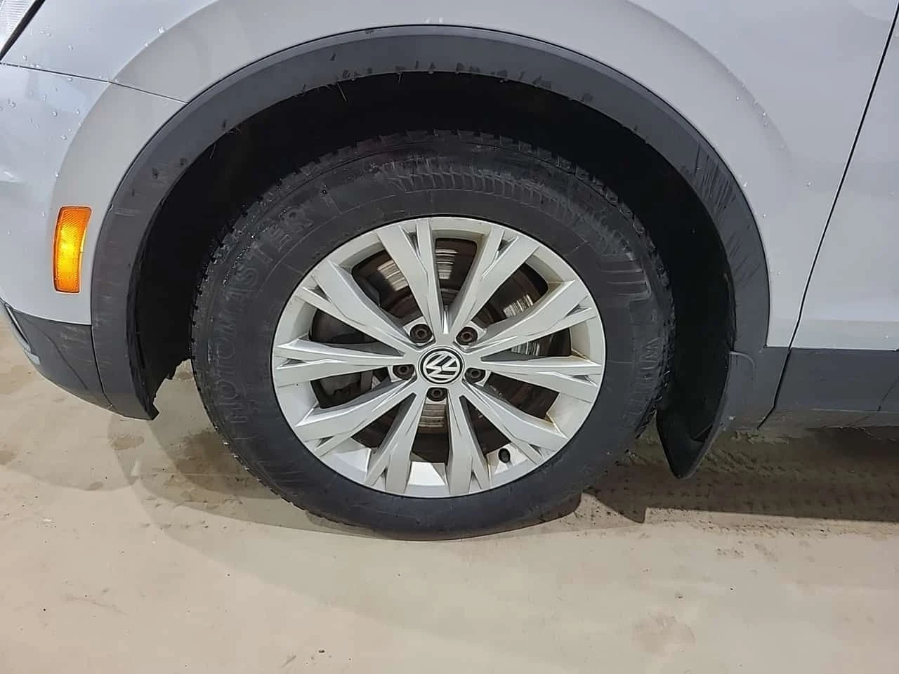 VW Tiguan * TRENDLINE * CARFAX * БЕЗ ИНЦИДЕНТИ * , снимка 7 - Автомобили и джипове - 54408659