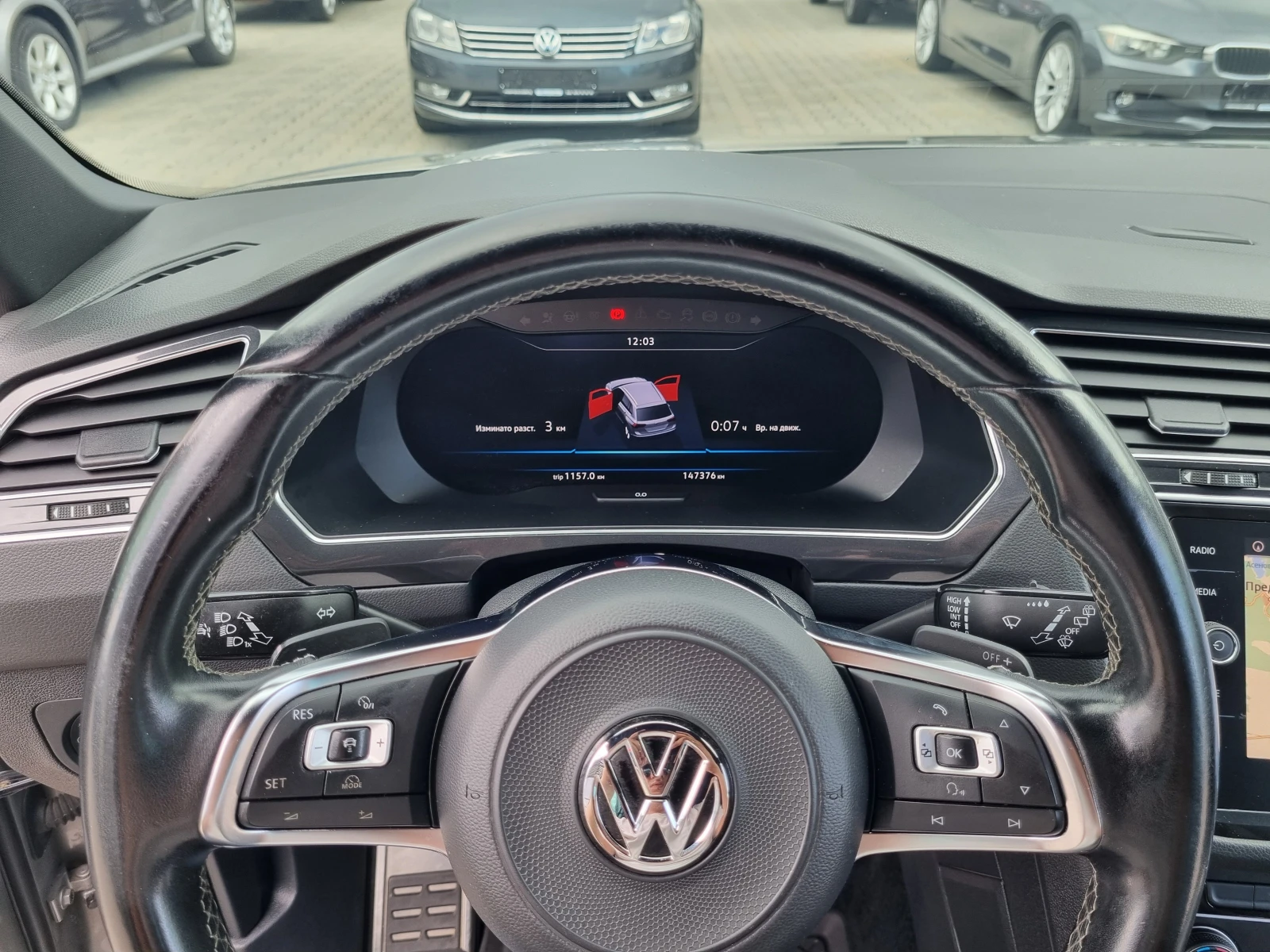 VW Tiguan R-LINE= 190ps= 4 MOTION= 146.000км/ОБСЛУЖЕН ТОТАЛН, снимка 9 - Автомобили и джипове - 54741306