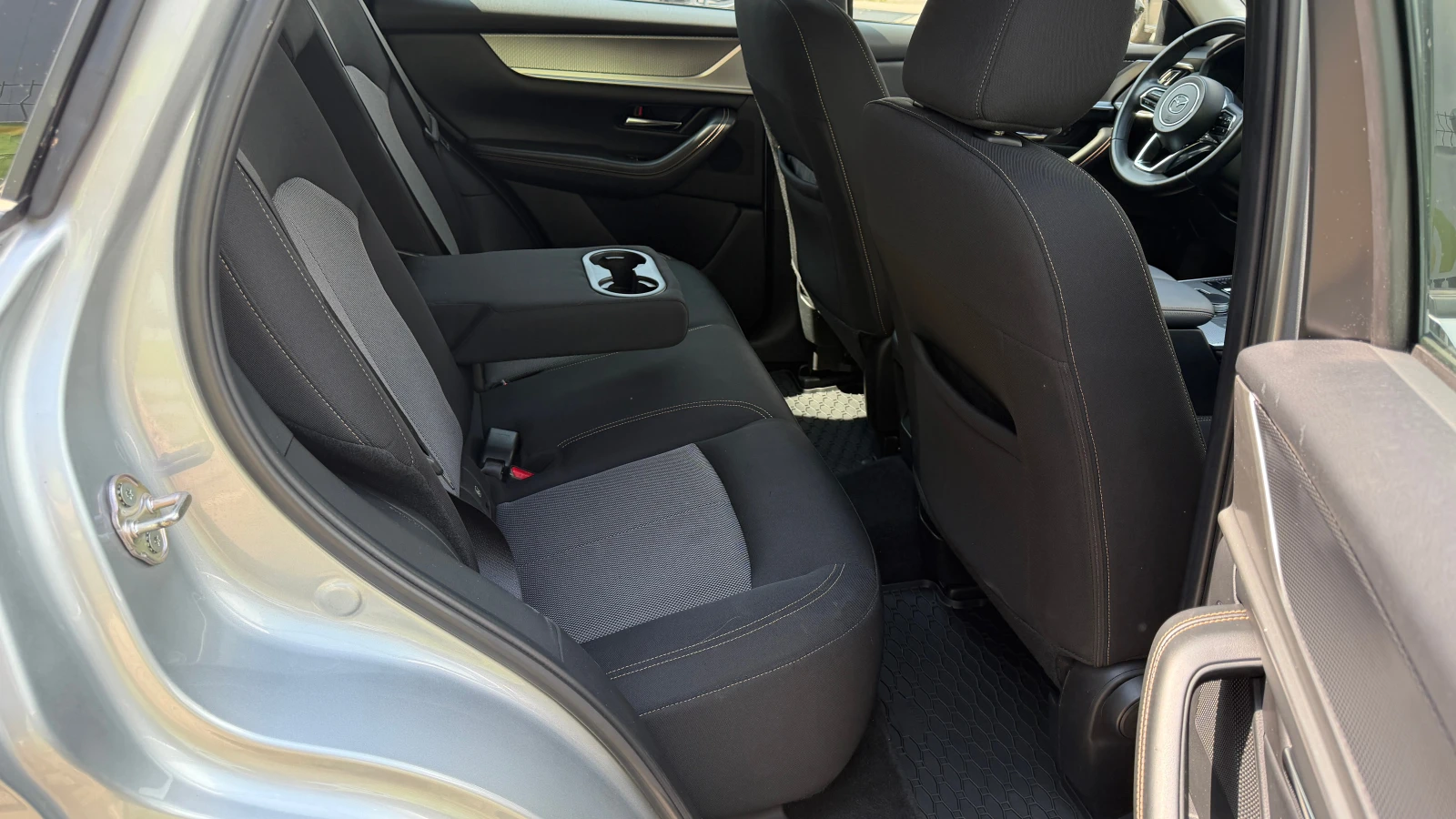 Mazda CX-60 2.5 Plug-In Hybrid 4x4, снимка 11 - Автомобили и джипове - 55146388