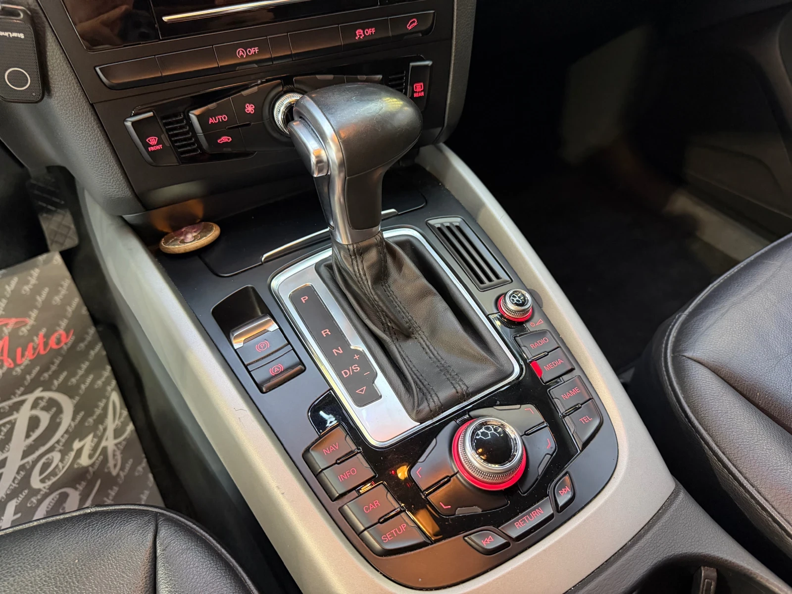 Audi Q5 2.0 TDI QUATTRO , снимка 8 - Автомобили и джипове - 55465896