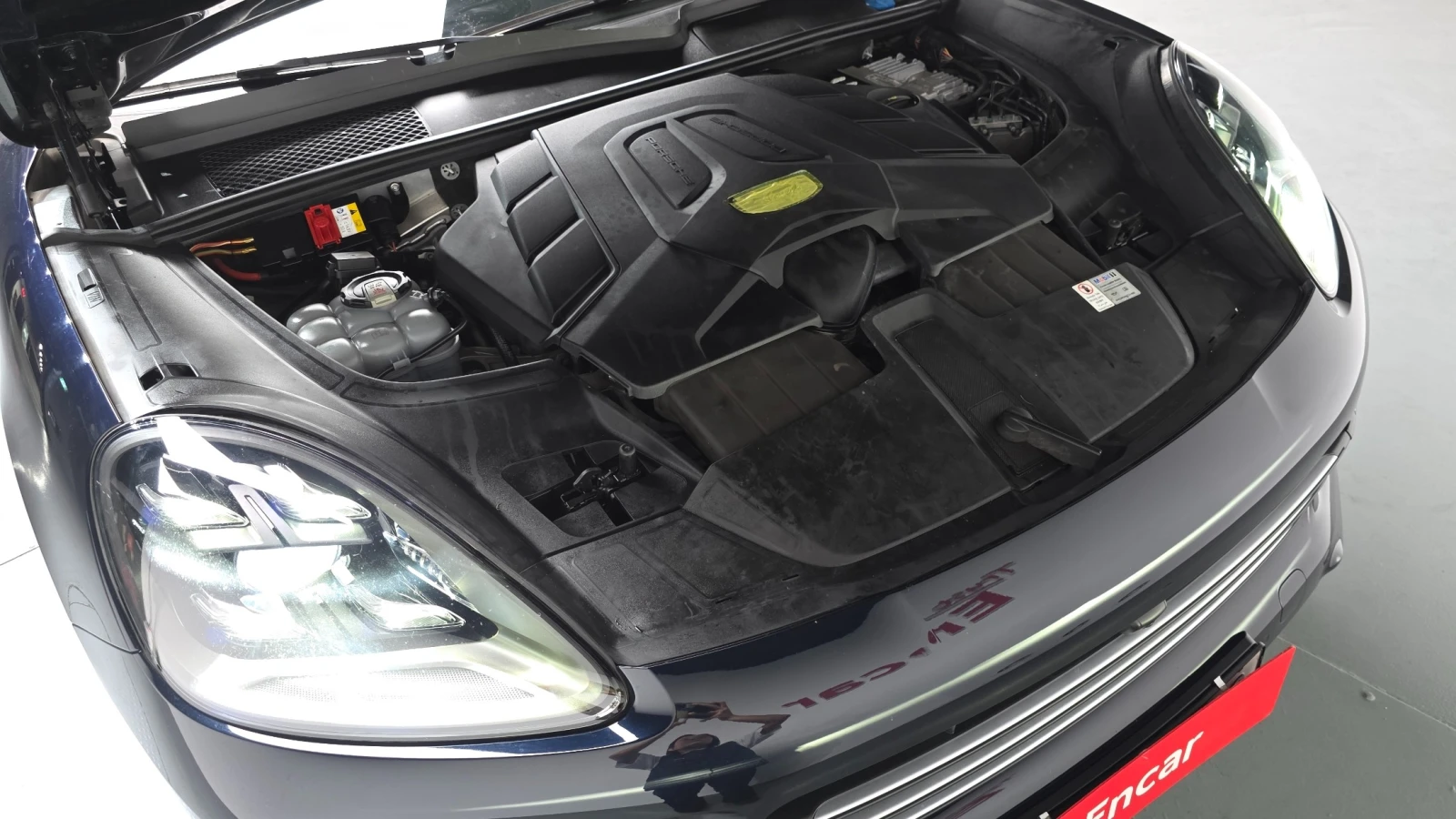 Porsche Cayenne 3.0 AWD, снимка 6 - Автомобили и джипове - 55479413