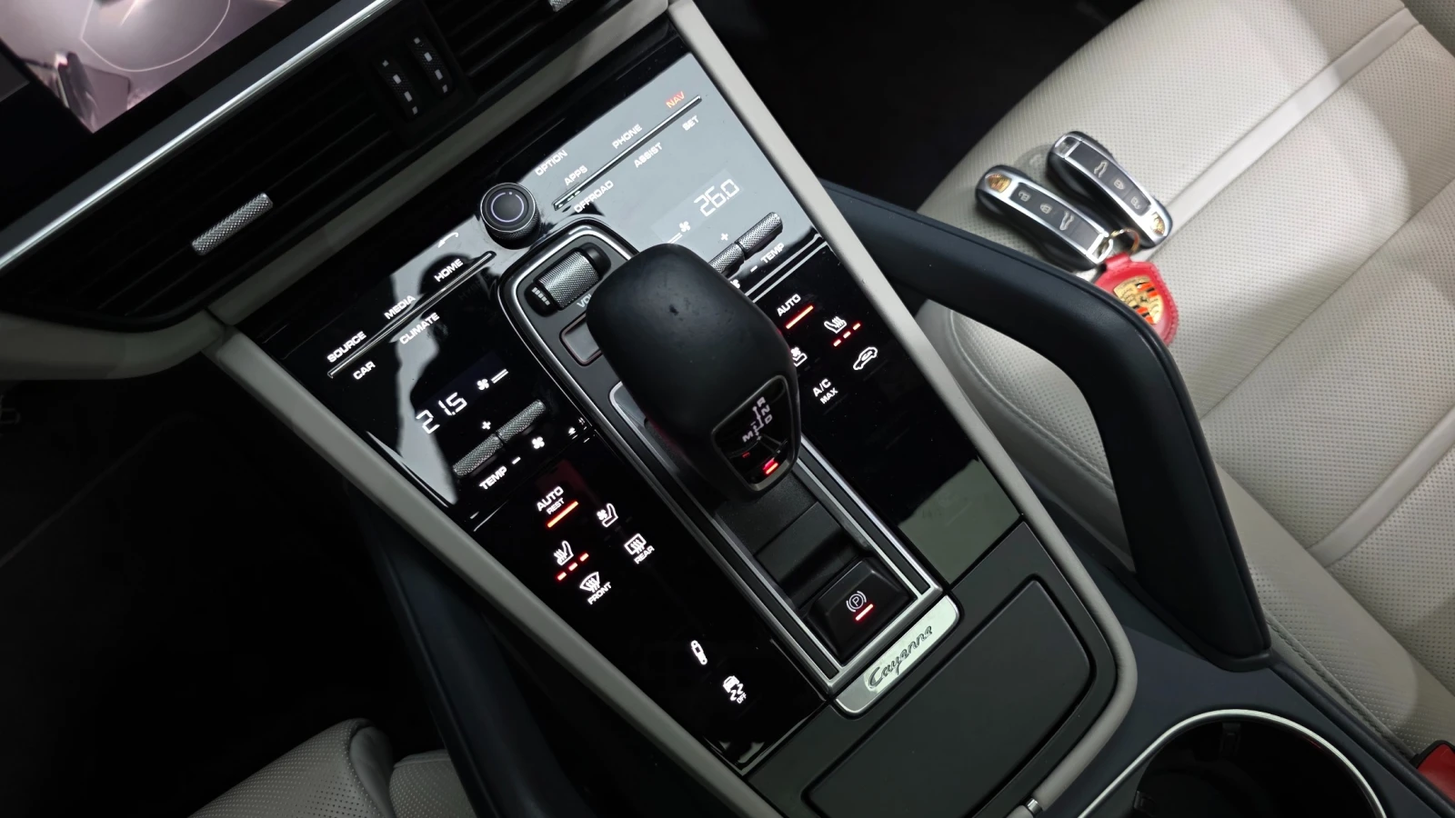 Porsche Cayenne 3.0 AWD, снимка 10 - Автомобили и джипове - 55479413