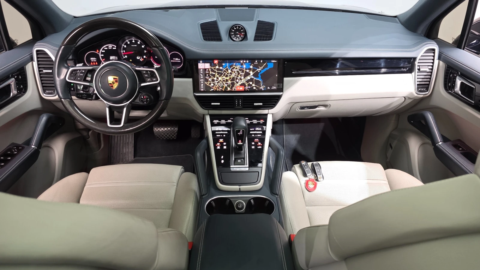 Porsche Cayenne 3.0 AWD, снимка 8 - Автомобили и джипове - 55479413