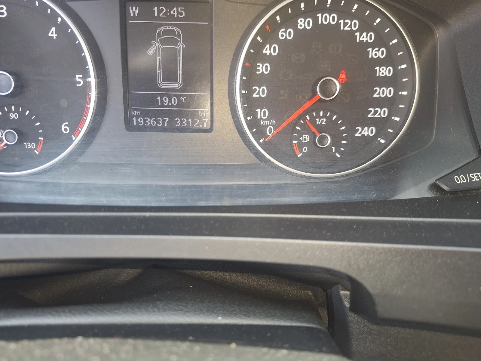 VW Transporter Т6, снимка 12 - Бусове и автобуси - 54238776