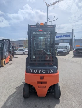 Електрокар Toyota, снимка 2