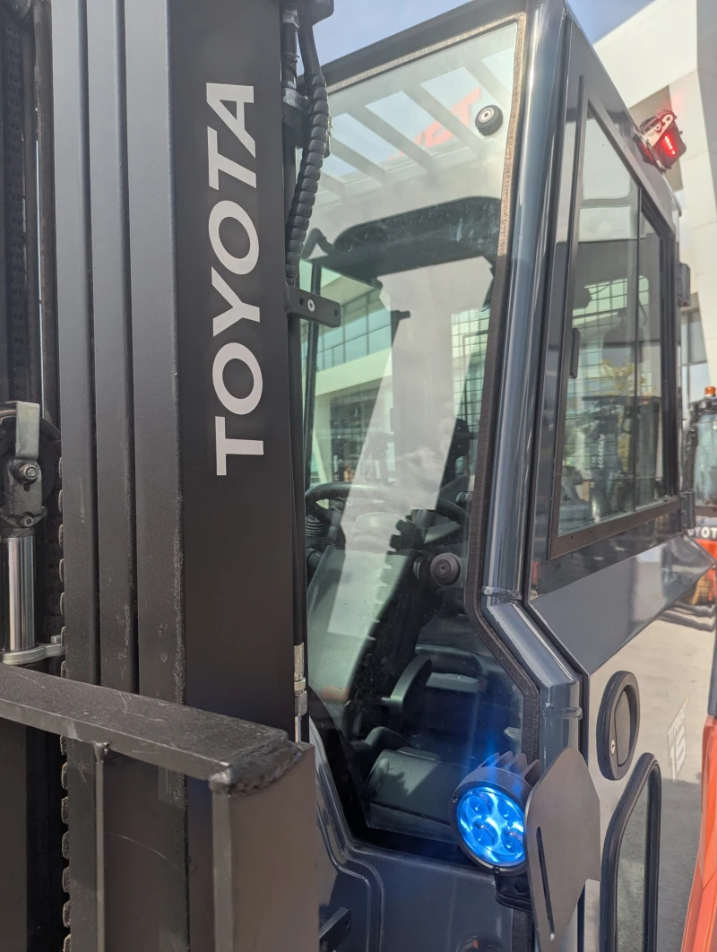 Електрокар Toyota, снимка 4 - Индустриална техника - 50081119