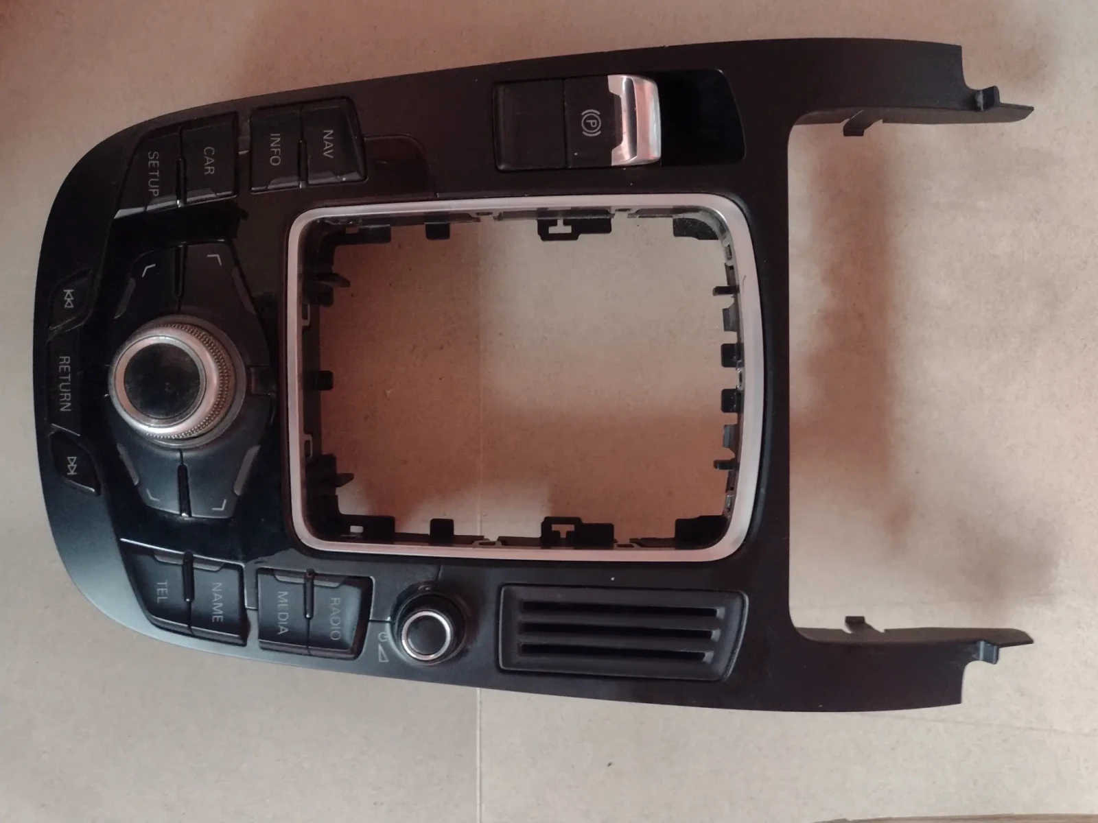 8T0919609WFX ����� ���������� ����������/��������� �� AUDI A5  8T0 919 609 WFX  | Mobile.bg � ����������� 1