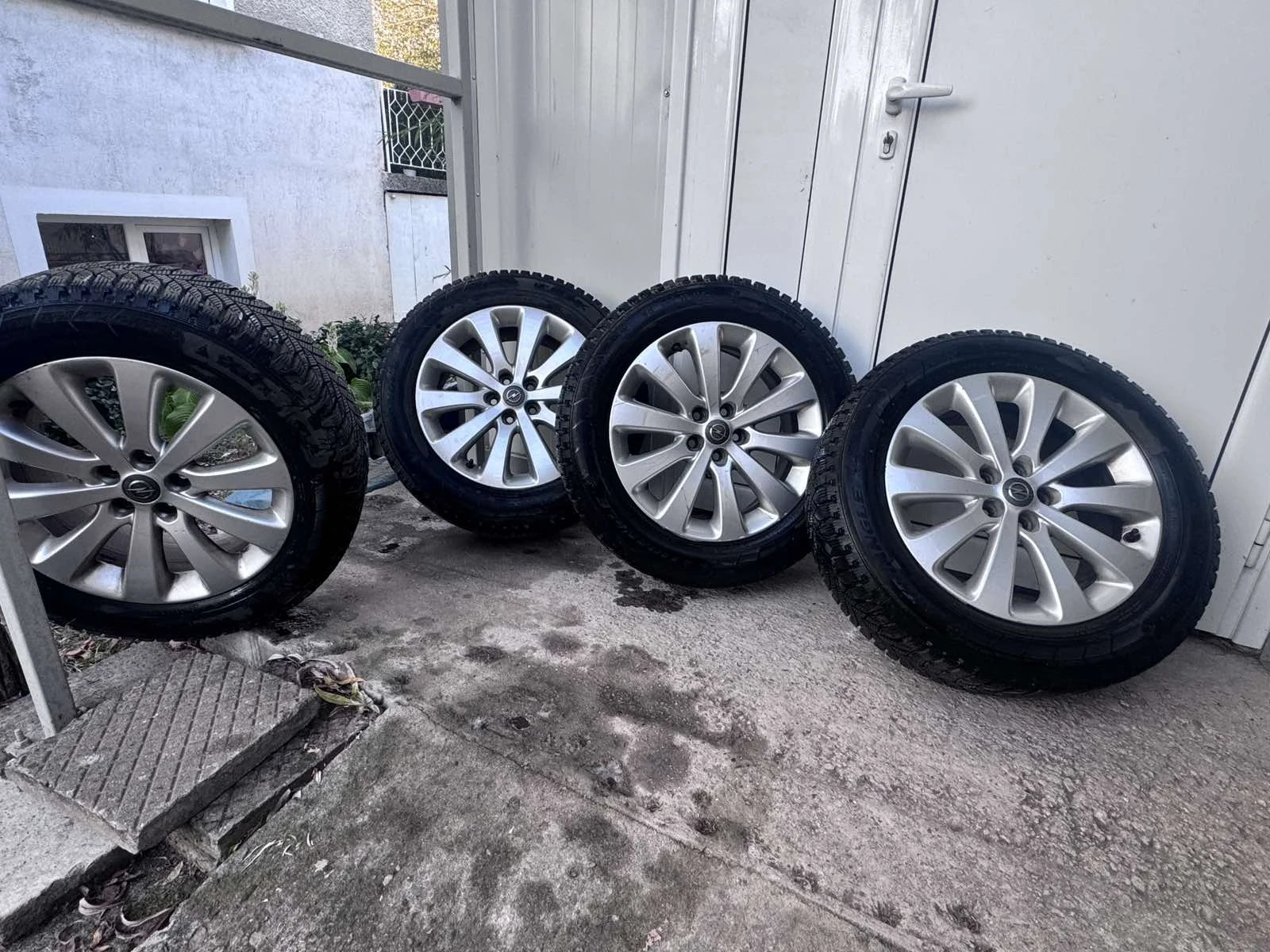 Гуми с джанти  215/70R17