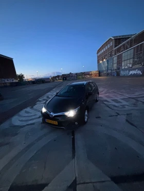 Toyota Auris Toyota Auris 1.8 Hybrid e-CVT Facelift - 8500 € / 16624.56 лв. - 10141826 9
