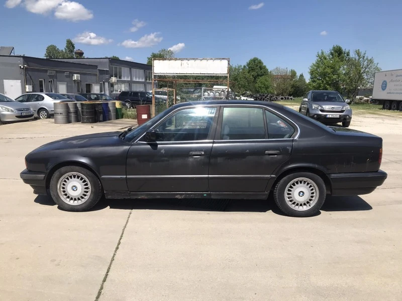 BMW 524, снимка 8 - Автомобили и джипове - 46718993