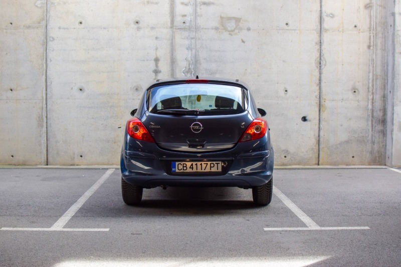 Opel Corsa, снимка 12 - Автомобили и джипове - 46374901