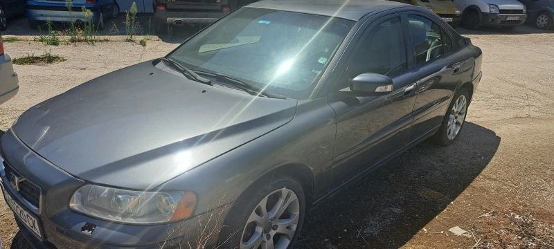 Volvo S60 2.4 , снимка 5 - Автомобили и джипове - 48021455